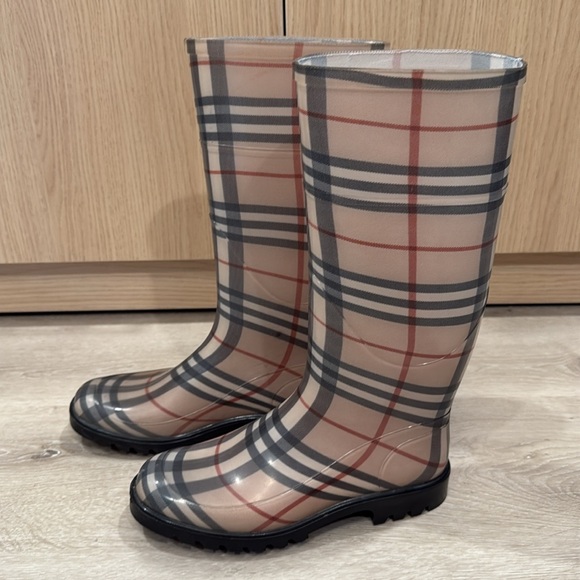 Burberry Rain and Snow Boots - Picture 1 of 5